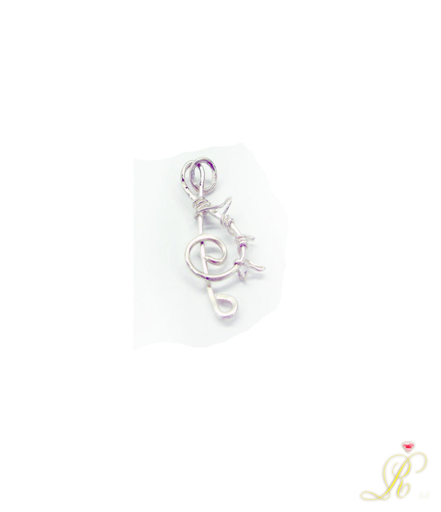 The violin clef pendant2