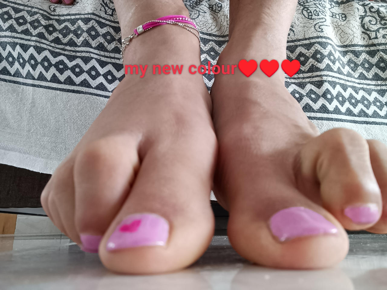 Issy Toes Sissy toes to suck by sissypinktoes on DeviantArt