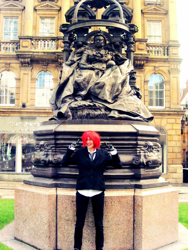 Young Grell finds Queen Victoria...