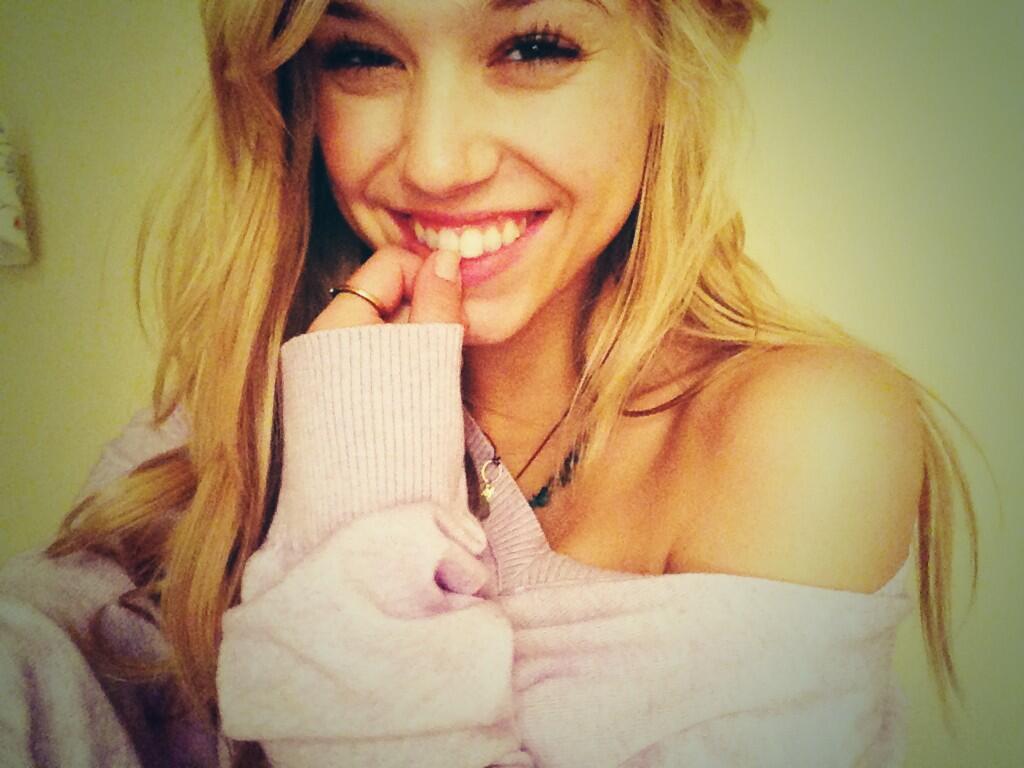 Alexis Ren #14