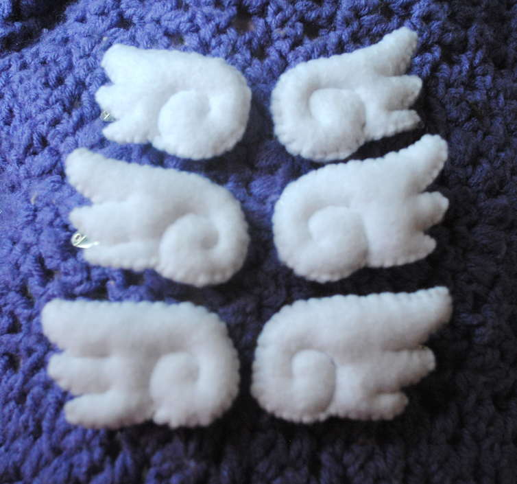 Chibi felt angel wing hair clips