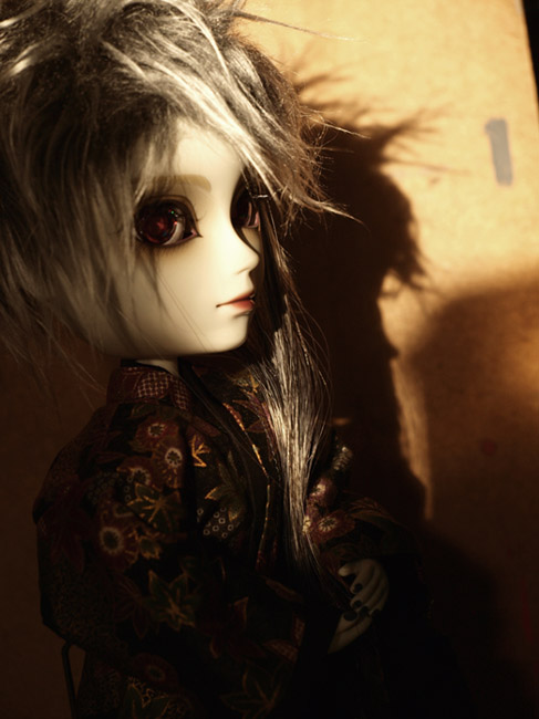 DOLL 001