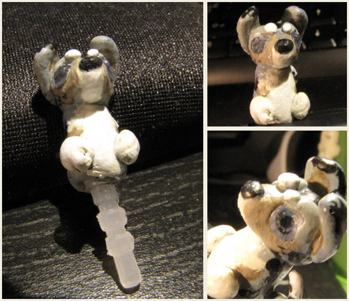 Blue Merle chibi dog - smartphone pendant