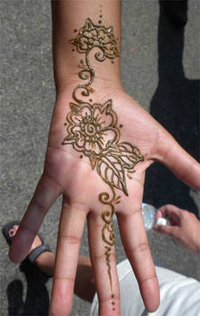 Henna Custom Hand 2