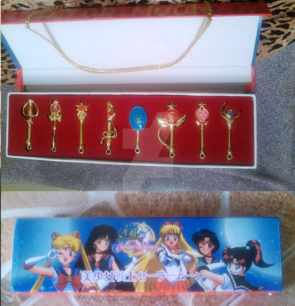 Sailor Moon Necklace Set