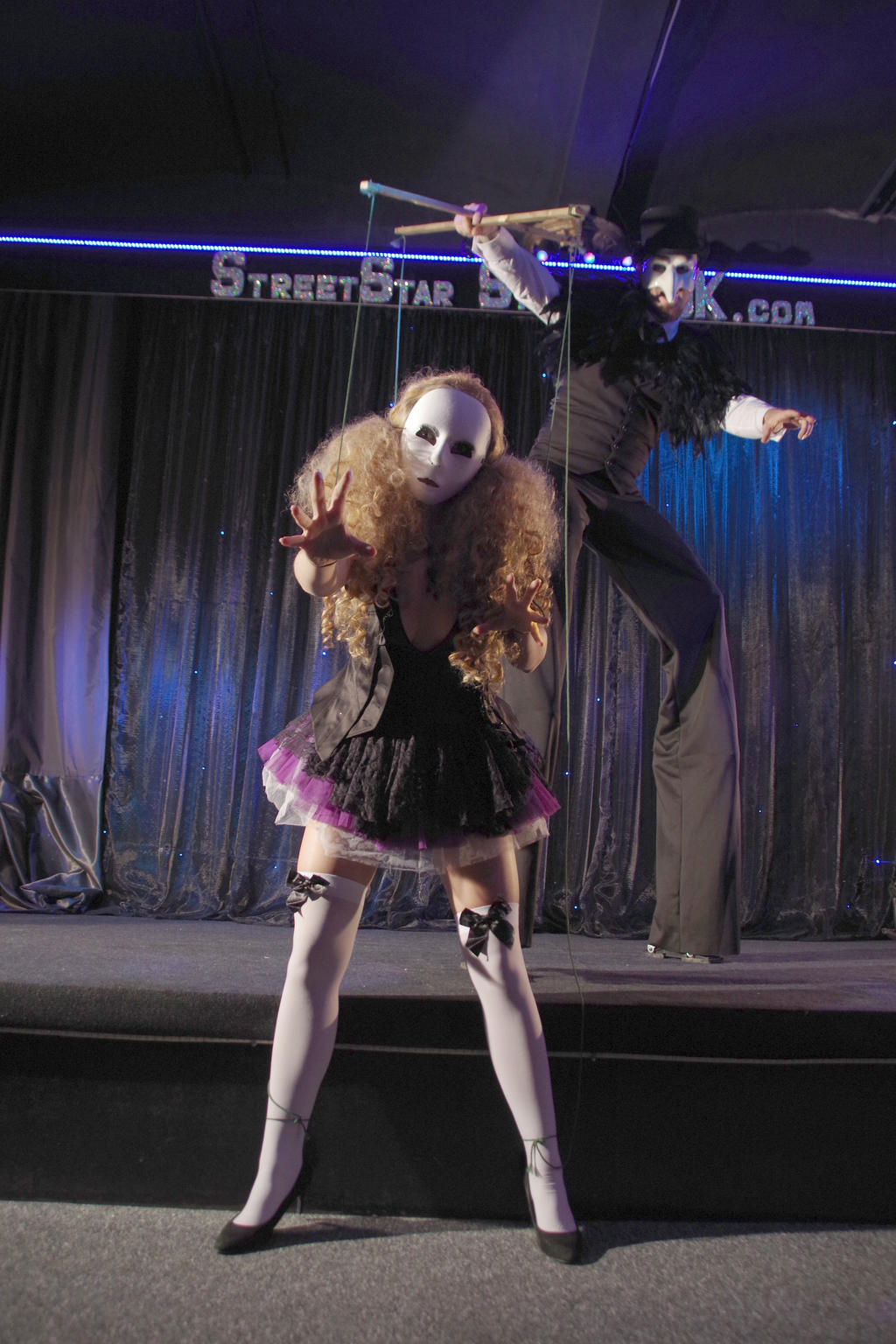 STOCK_Puppeteer.6