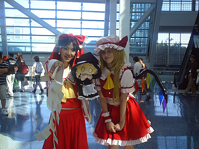 AX 10: Reimu and Flandre