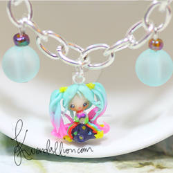 League of Legends - Arcade Sona Chibi bracelet