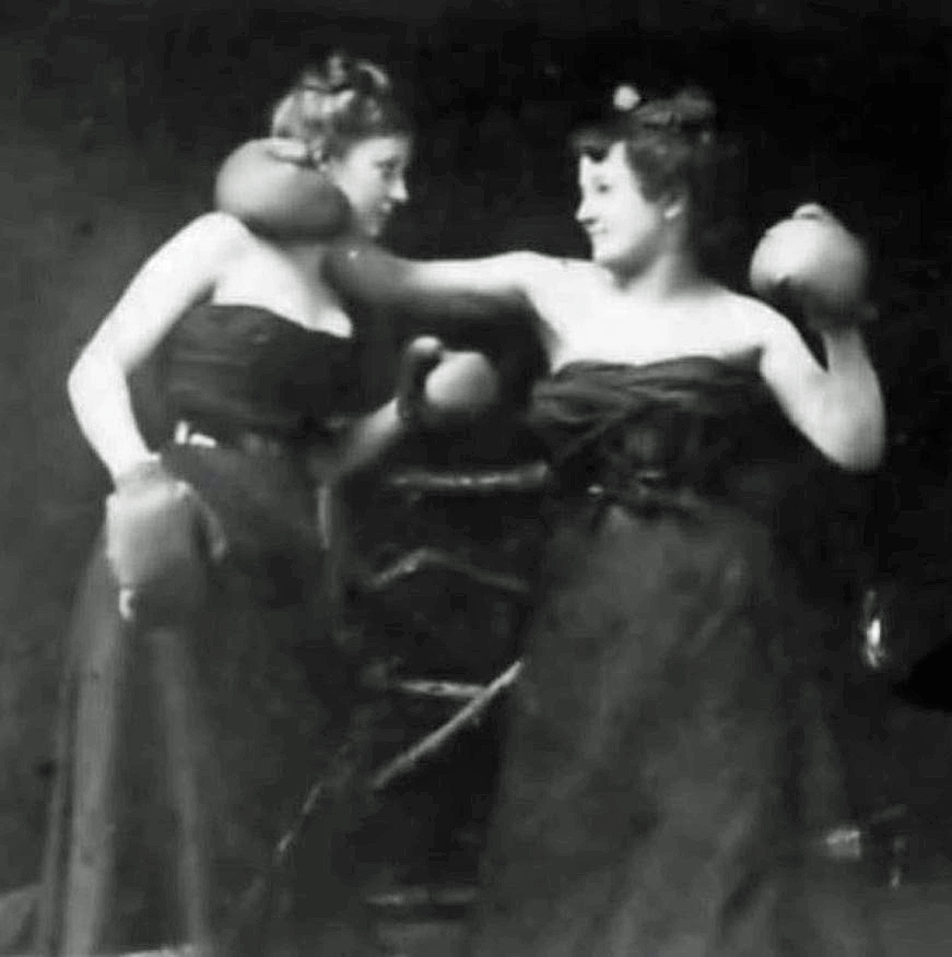 Boxing Pin Up Boxing ladies vintage style. by bertsknee on DeviantArt