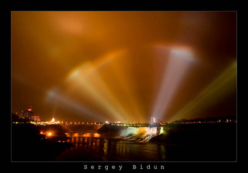 Niagara Falls at NIGHT TIME...