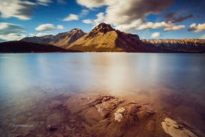 LAKE MINNEWANKA