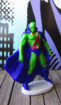 Oh My Martian, It's A Manhunter.