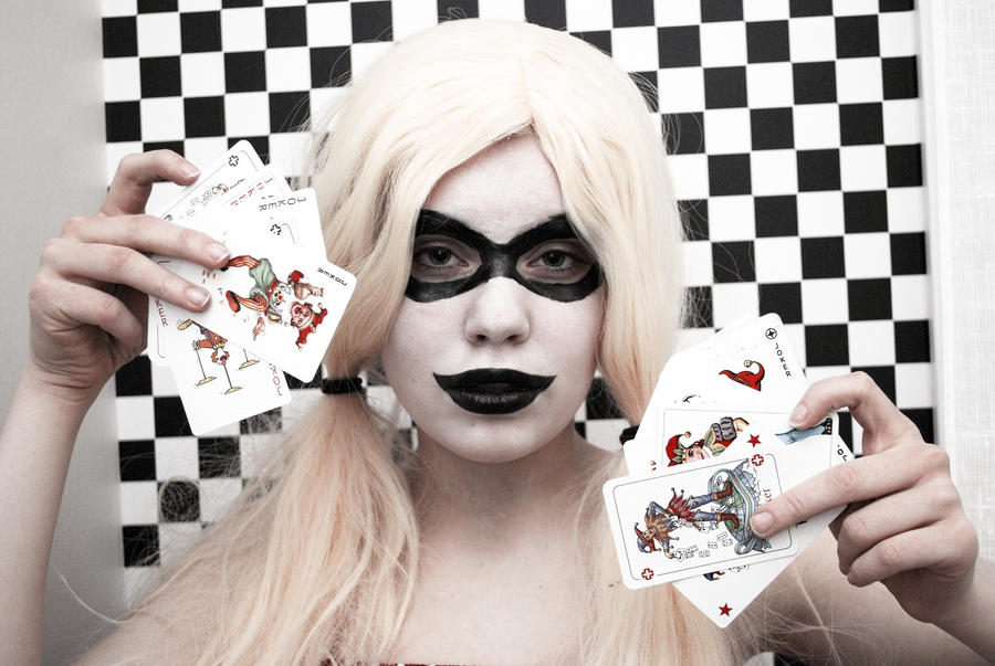 Harley Quinn by Mirish on DeviantArt