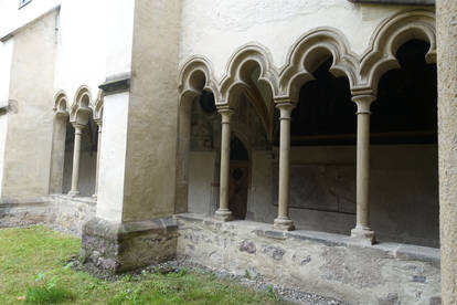 Cloister 02