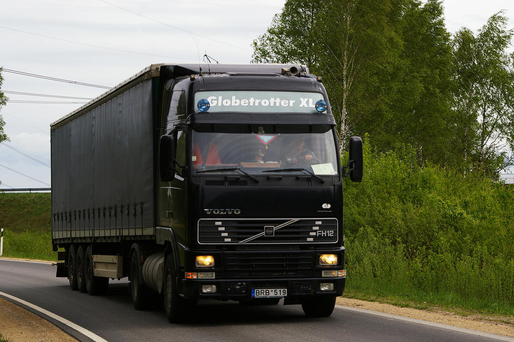 Black Volvo Fh12 by ShadowPhotography on DeviantArt