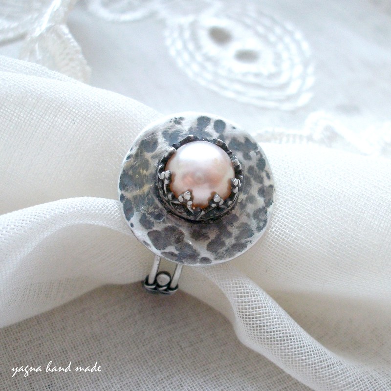 Rustic Pearl - a ring