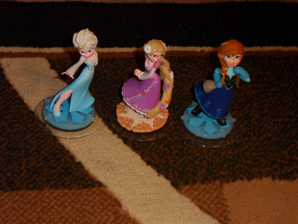 Frozen and rapunzel by iceprince56 on DeviantArt