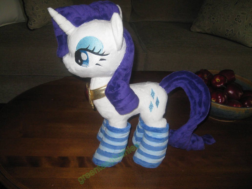 Rarity with Fire Ruby Necklace and socks -SOLD by GreenTeaCreations on ...