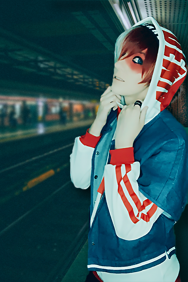 [Cosplay] Subway Trains - Todoroki Shouto