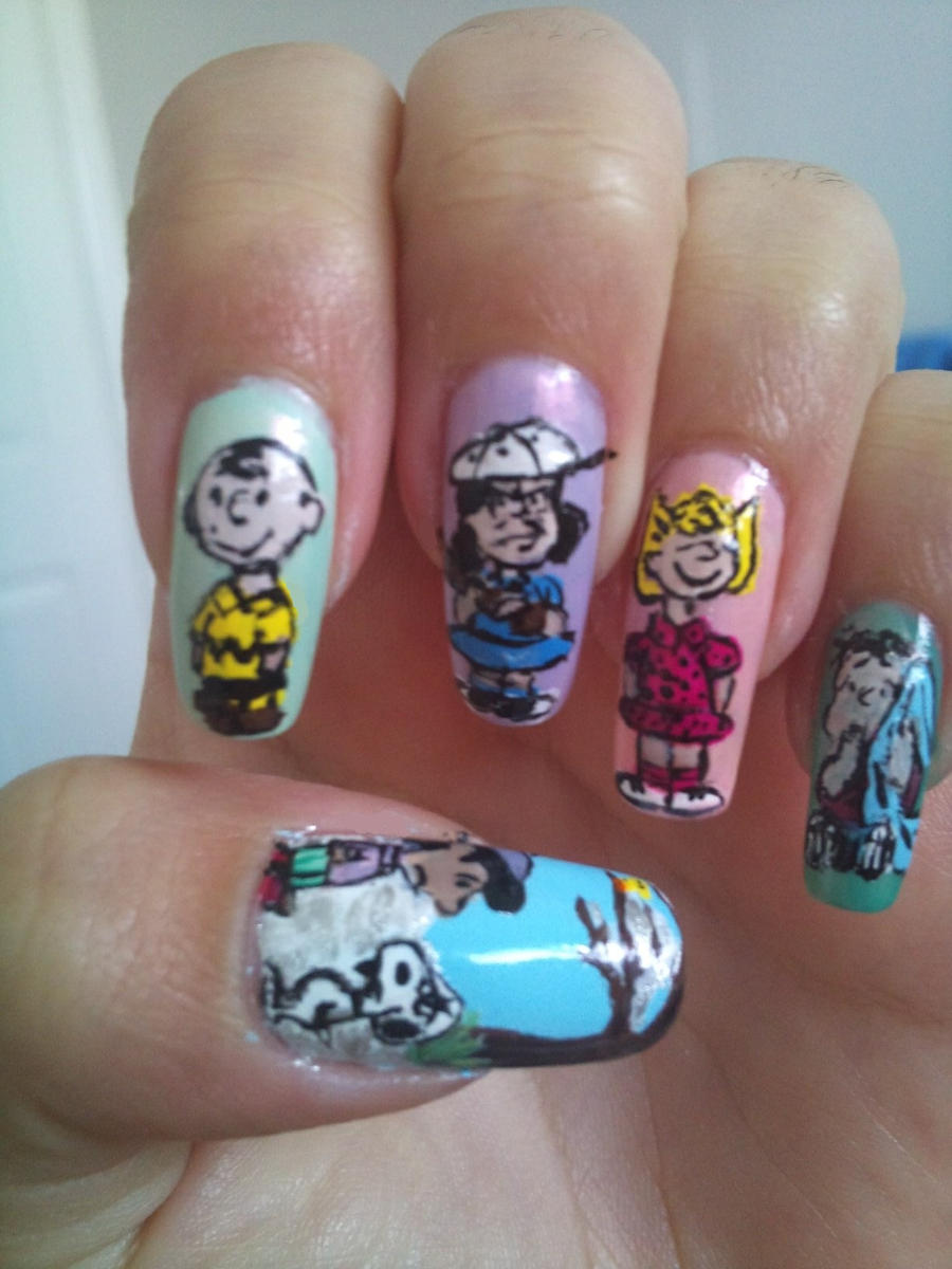 Peanuts nail art