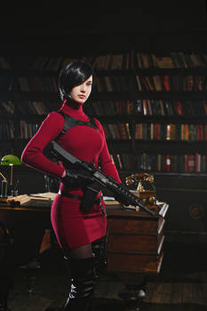 Self] Ada Wong from Resident Evil 2 Remake by Ksana Stankevich [Cosplay] :  r/gaming