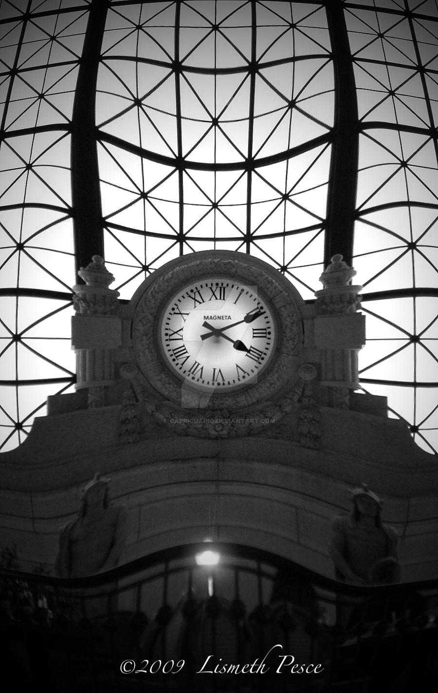 El Reloj at Union Station