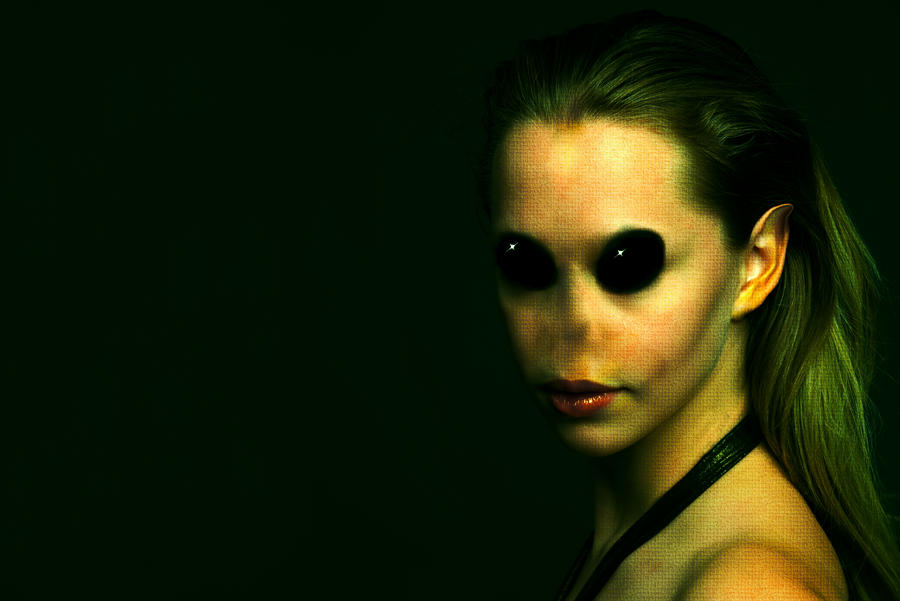 Lady Alien by Marshhall on DeviantArt