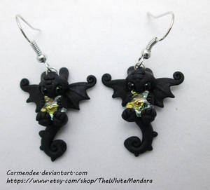 Little Star Toothless Earrings by CarmendeeDragons