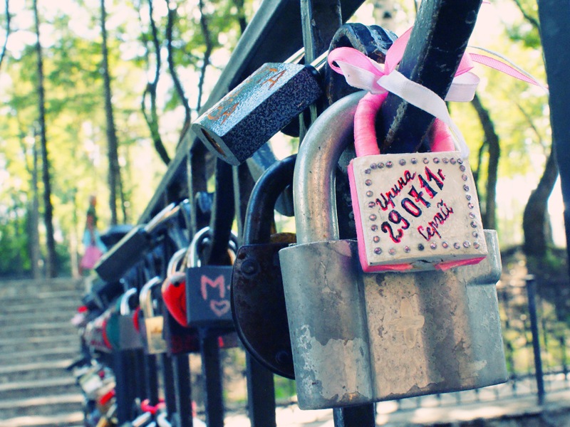 Bridge of locks