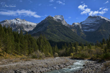 Trough the Karwendel mountains.