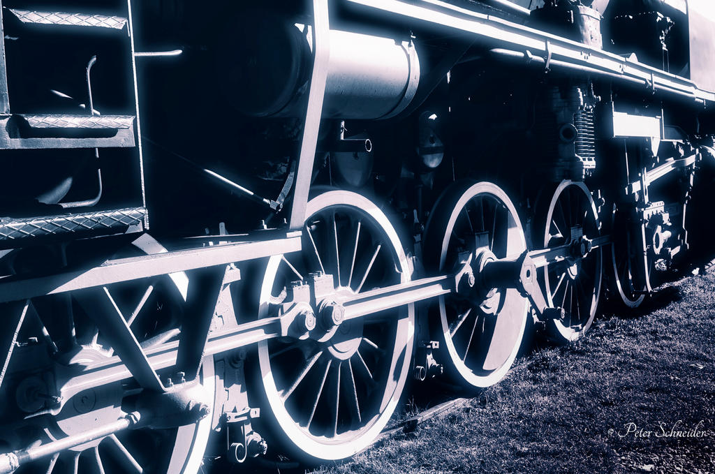 Shining wheels. by Phototubby on DeviantArt