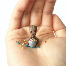 Sweet-toothed Baby Groot