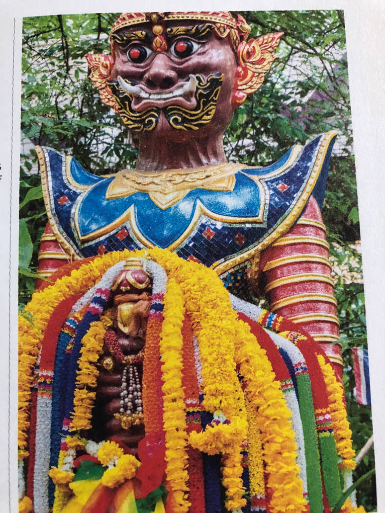 Wat Pathum Wanaram by leniboi on DeviantArt