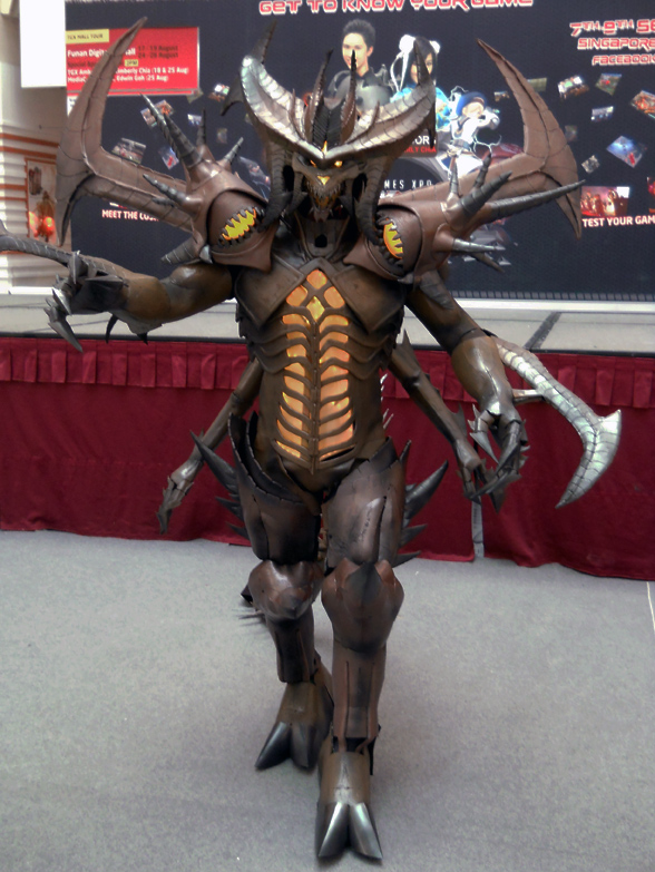 Diablo costume 80%