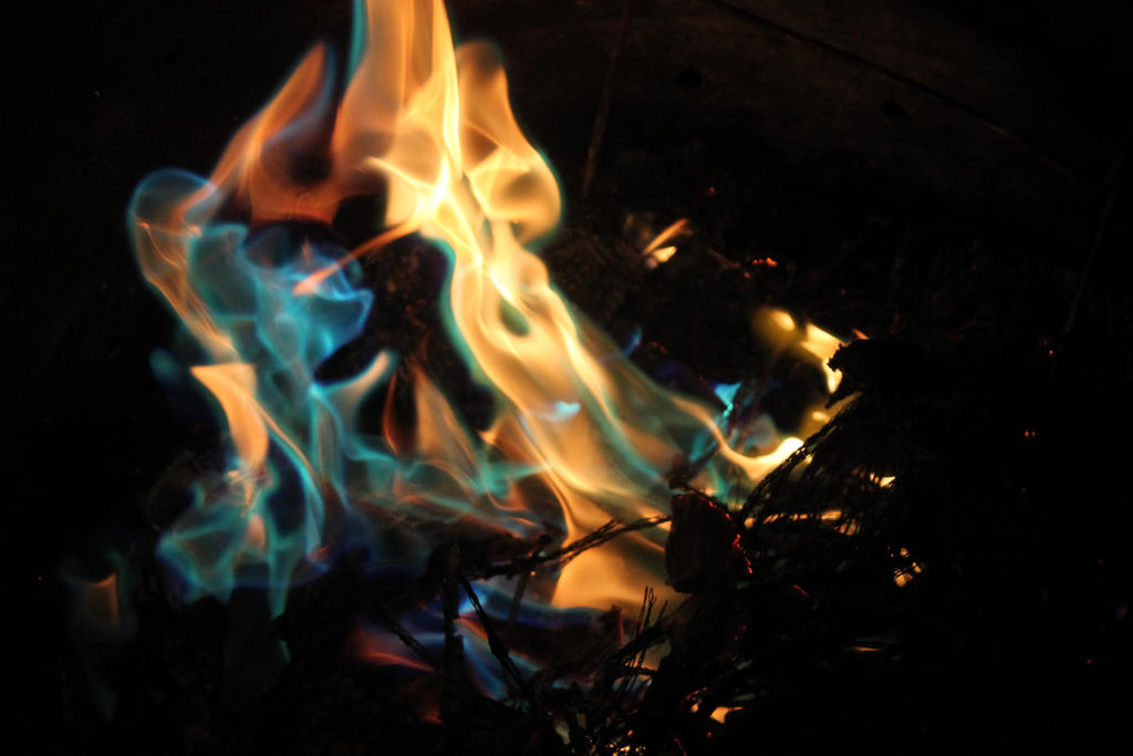 Clumsy Fire CLOSING THE DISTANCE (Ice vs. Fire #2) by clumsy-mage on DeviantArt