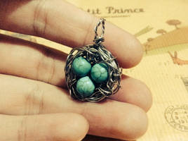 Bird's Nest Turquoise Stones Pendant