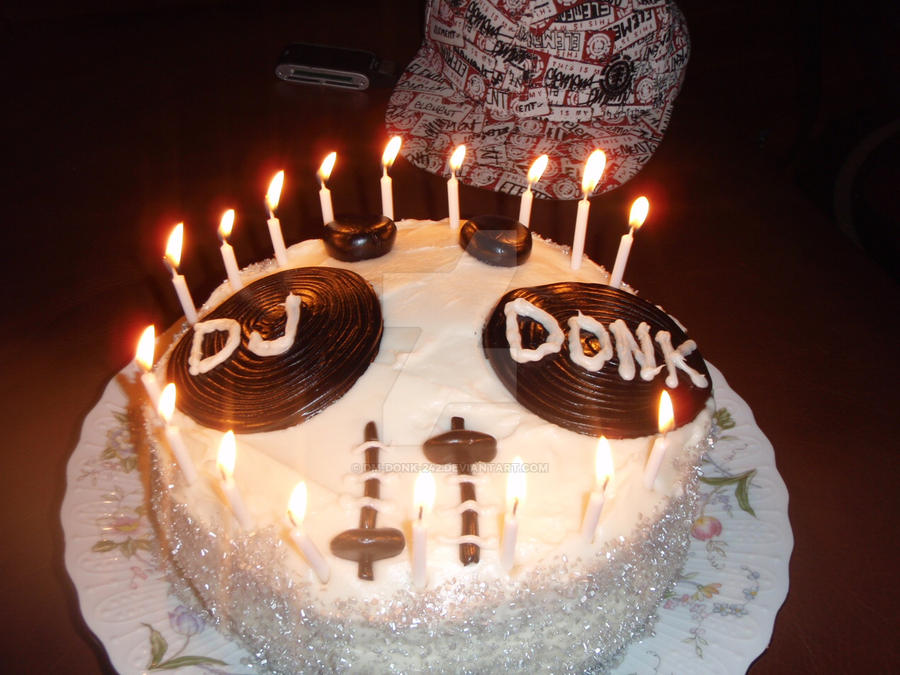 [Image: dj_donk_birthday_cake_by_dm_donk_242-d2r...PmatYB_VHw]