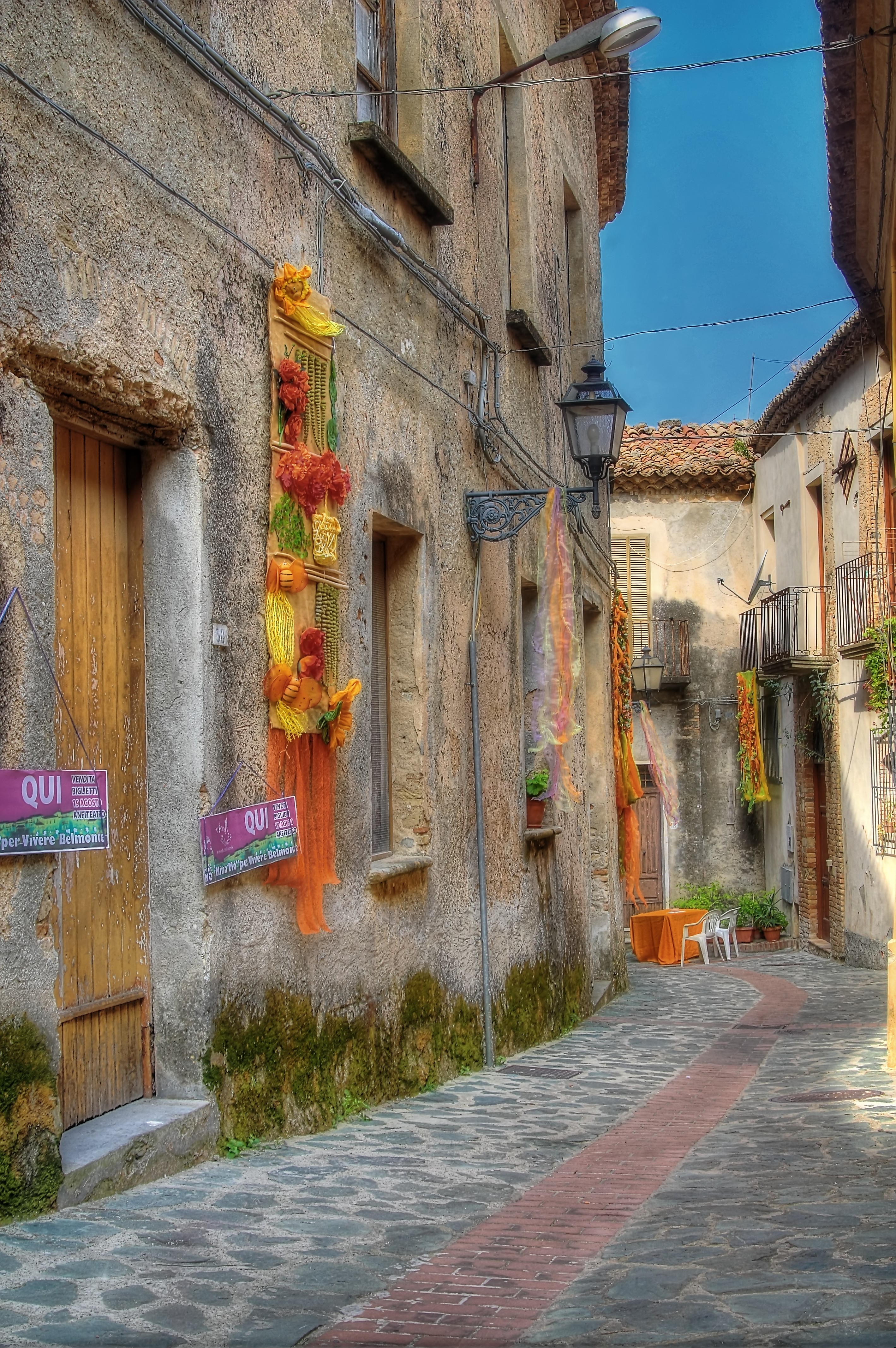 Street in village - HDR