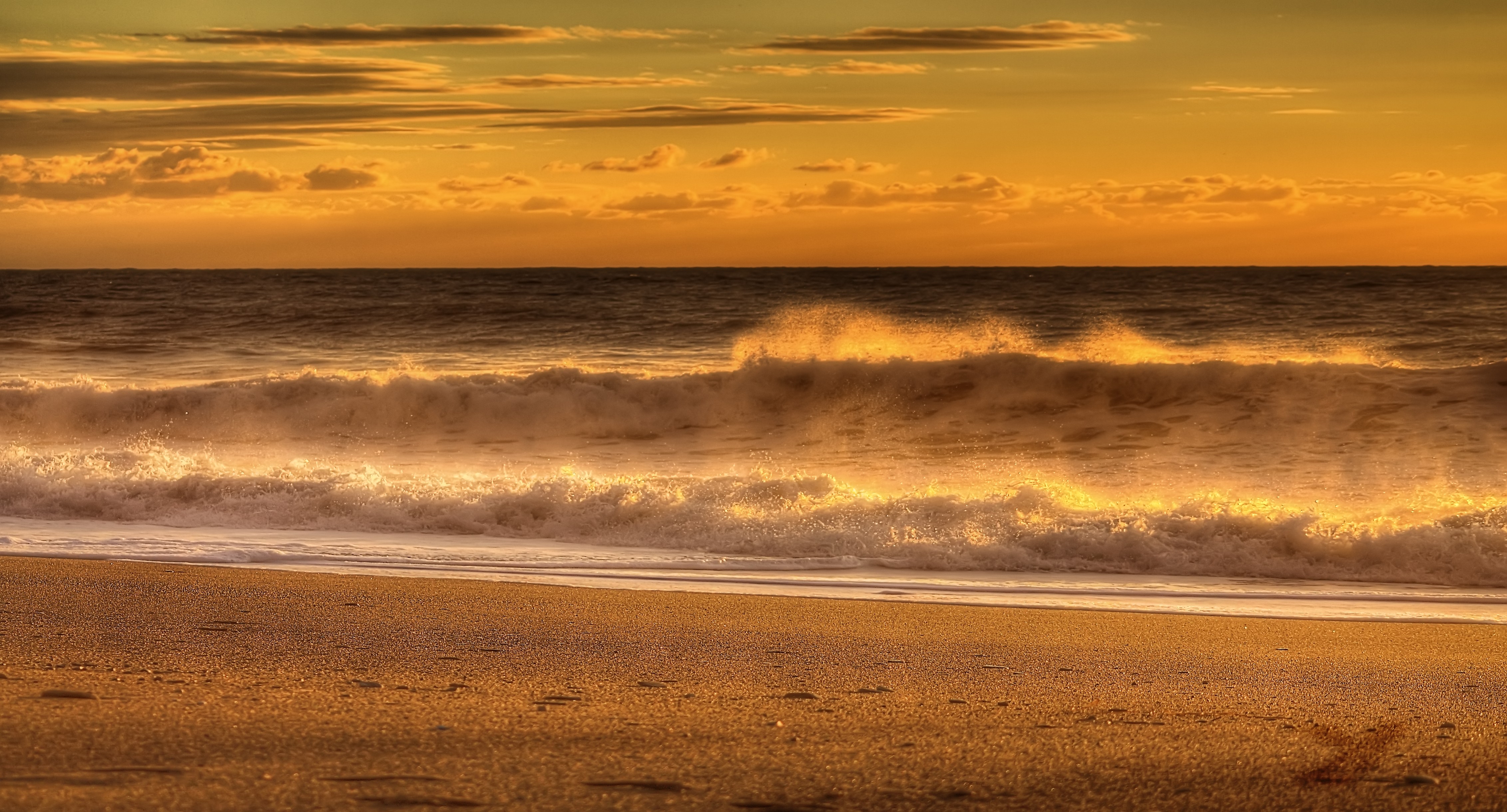 Waves - HDR