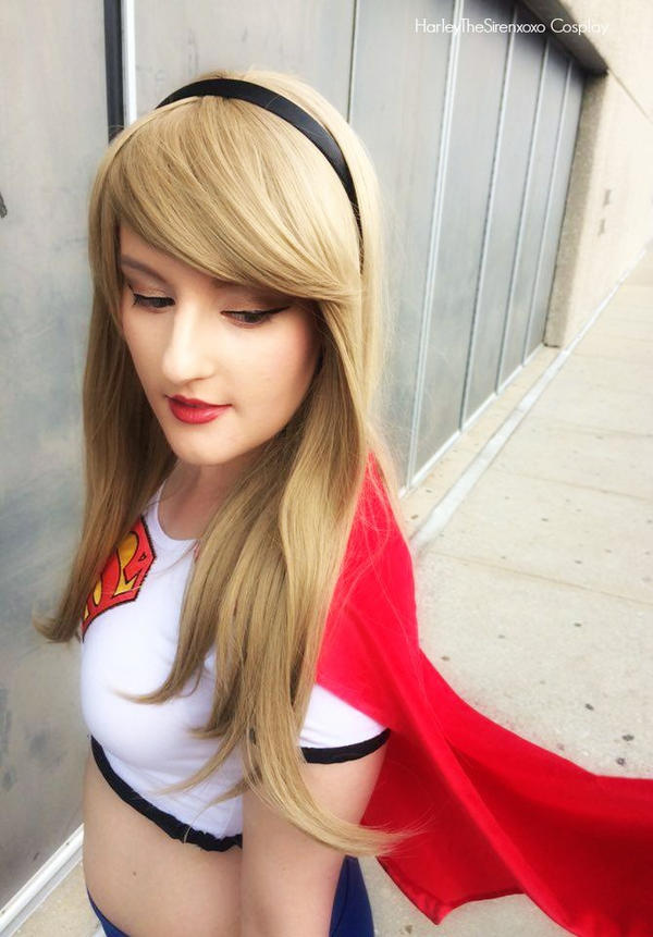 Supergirl: Candid