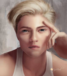 Lucky Blue portrait