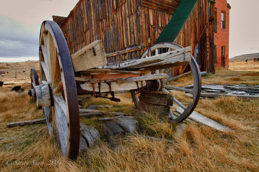 Old Wagon Bodie 2010 HDR