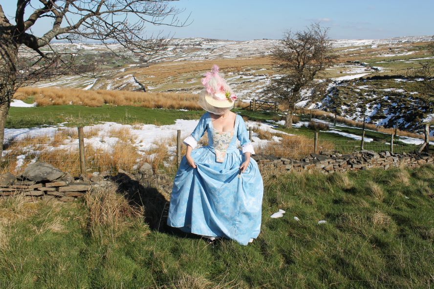 march in yorkshire, 18thc gown