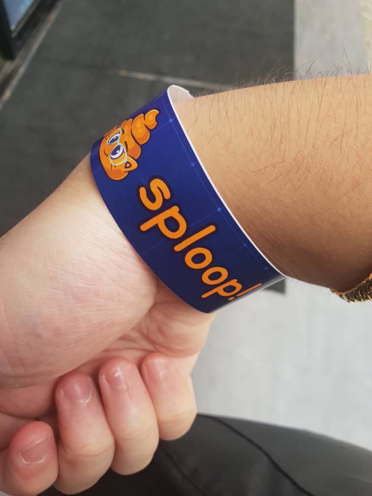 Playing at Sploop before Cosplay Couple and Trio 1 by MERCENARYADRIEHL ...