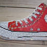 Converse in beads