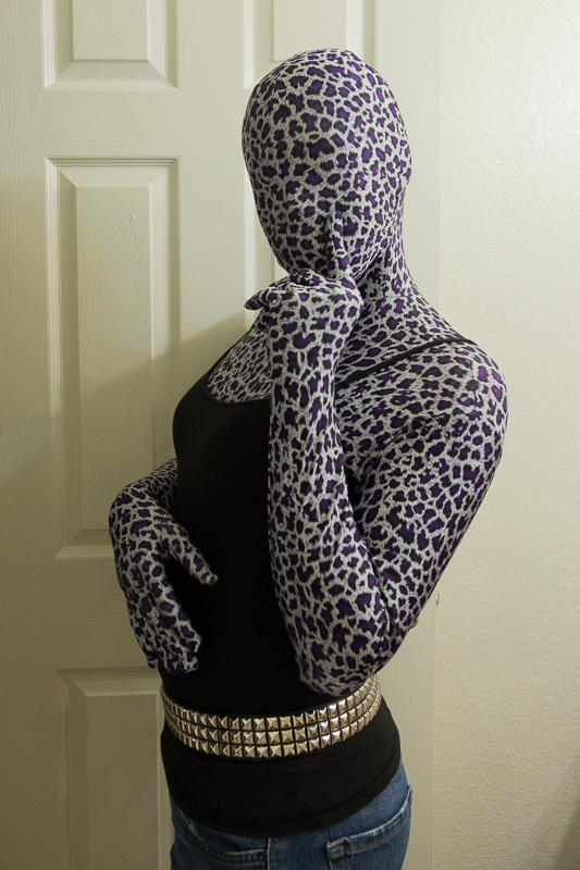 Sexy leopar zentai  girl