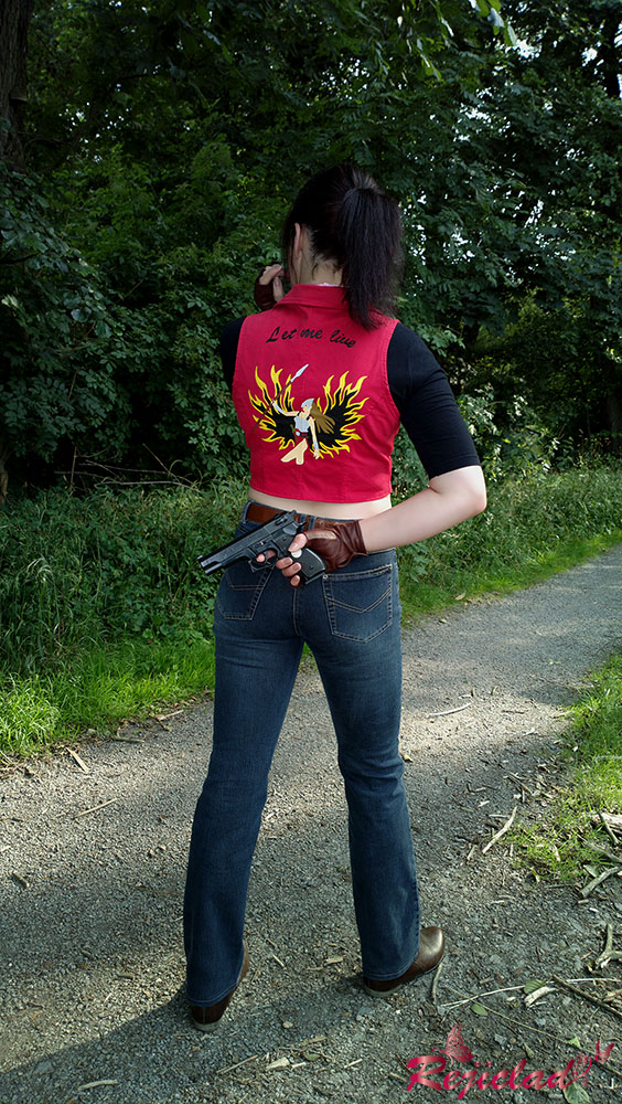 Claire Redfield RE Code Veronica cosplay XI