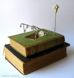Into the unknown - Book Sculpture