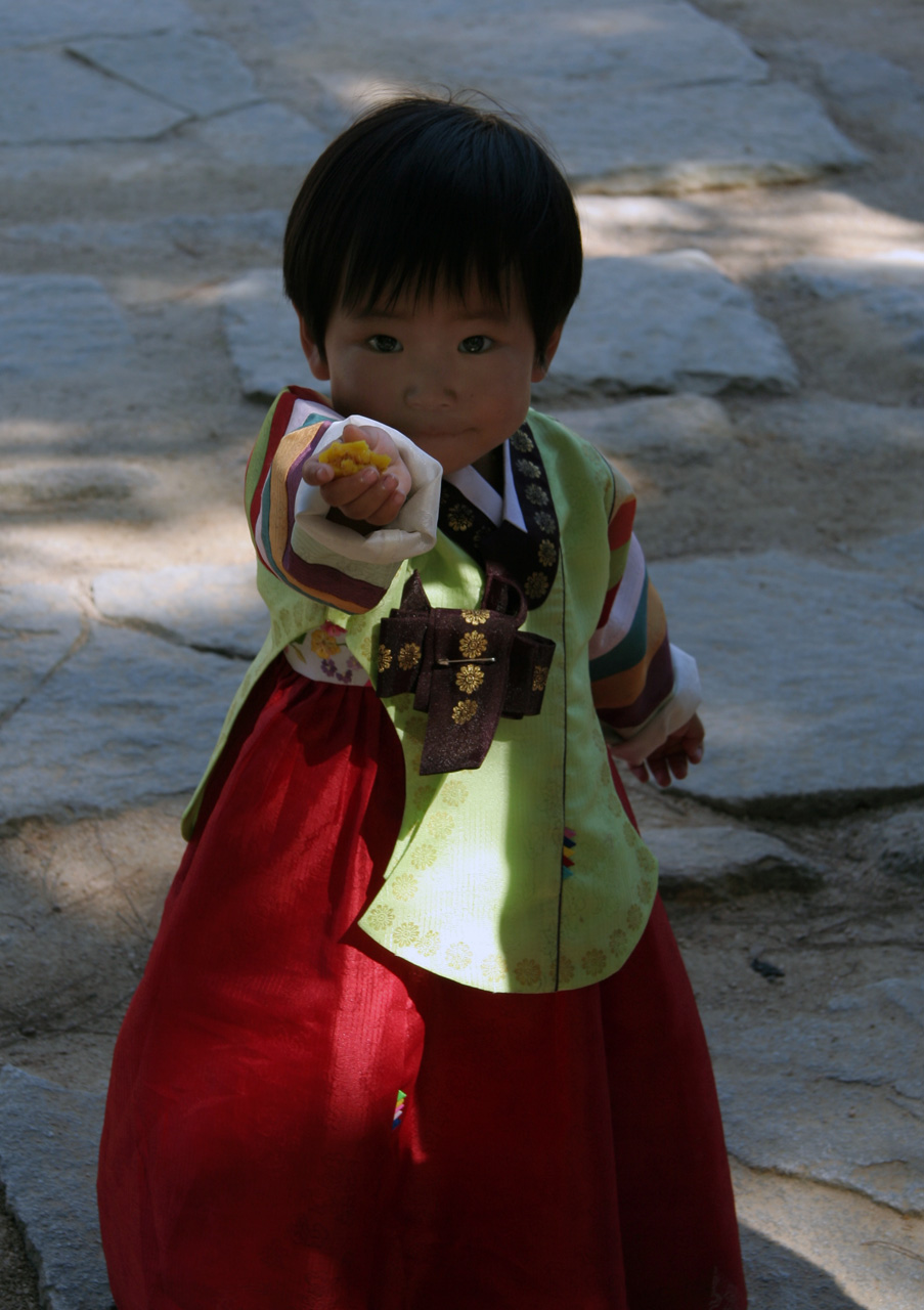 Hanbok Girl at Chuseok