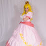 Princess Peach Cosplay 02